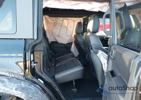 2025 Ford Bronco Outer Banks z USA, uszkodzony, nr VIN 1FMEE8BP3SLB01644